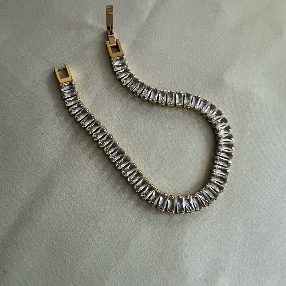 18k gold plated stainless steel cubic zirconia  bracelet  great addition